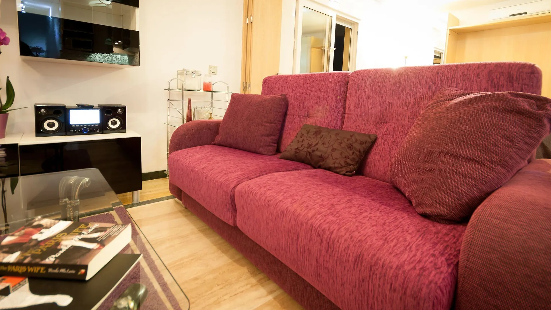 Apartamento Pedro De Toledo contacts